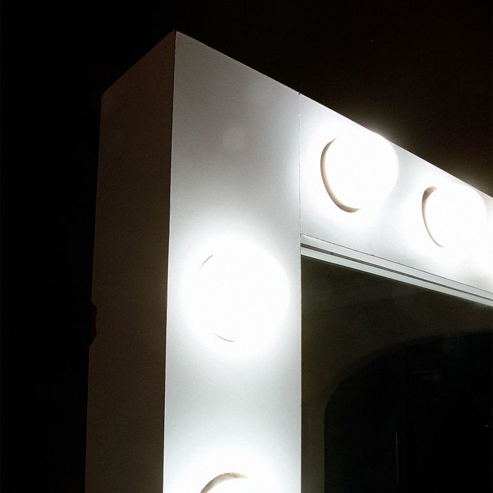 Coqueta para maquillaje galería