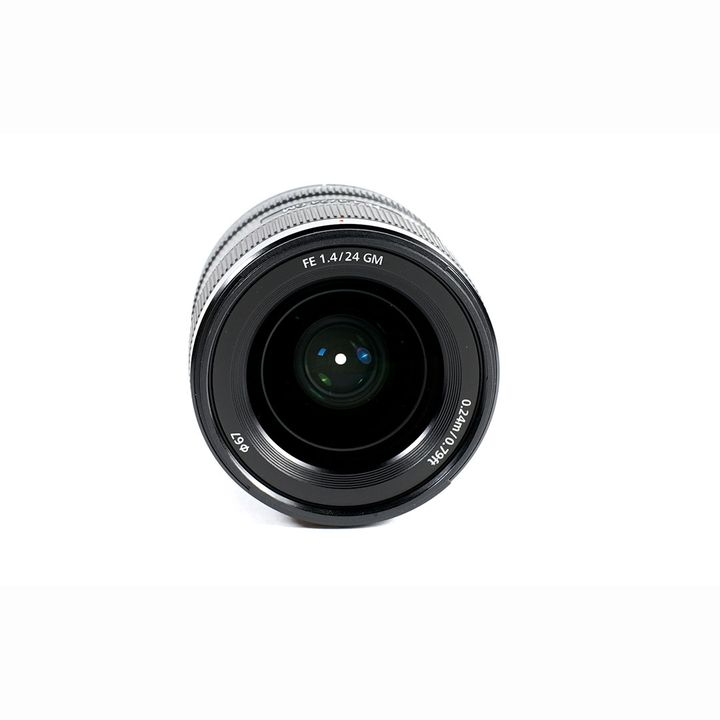 Sony FE 24mm f/1.4 GM Lens galería