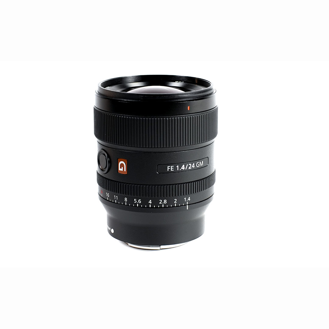 Sony FE 24mm f/1.4 GM Lens